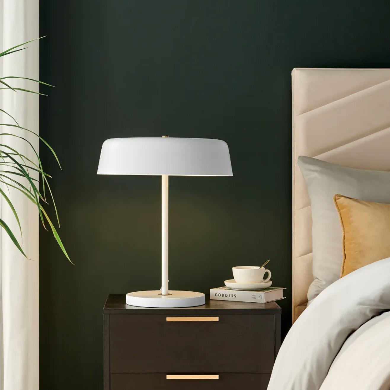 Hakan Modern Black or White MCM Table Desk Lamp by Lite Source