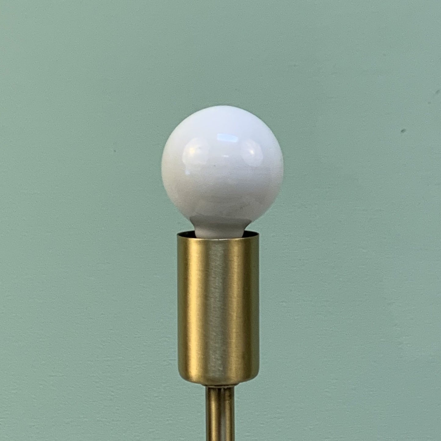 White Globe Lightbulbs - Frosted Round Bulbs for Sputniks
